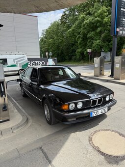 BMW 730i E32 - 2