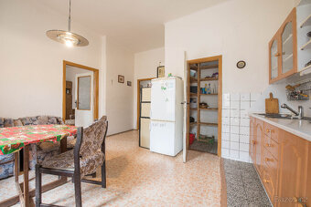 Pronájem cihlového bytu 2+1 (66 m2), s balkonem, Jihlava - 2