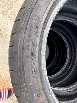225/45 r17 good year zánovní sada (letní sada ) - 2
