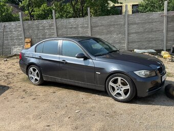 E90 - 2