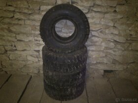 Pneu Michelin 225-75R10 23x9 R10 - 2