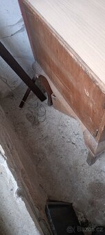 Stůl starožitný - 2