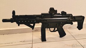 Prodám vystavovací / čistící stojánek na HK mp5 - 2