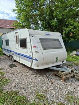 Karavan Hobby bez SPZ na pevné stání - 2