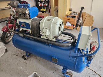 Kompresor Orlík 3JSK 300L - 2