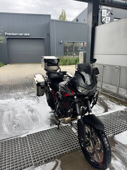 Honda Africa Twin 1100 - 2
