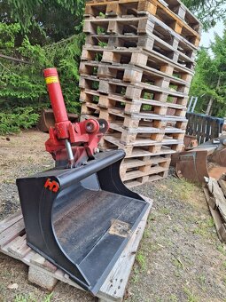 Pásový minibagr  - naklápěcí svahovka - 2