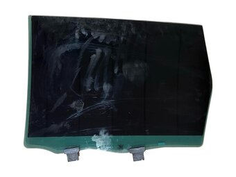 Dvojité pravé zadní sklo VW Touareg 7P facelift r.v. 2016 - 2