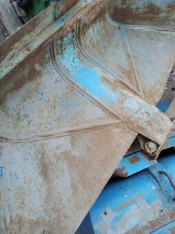 Prodám pěkné blatníky na ZETOR25 - 2