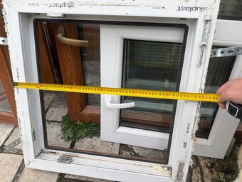 Záchodové okna - 2