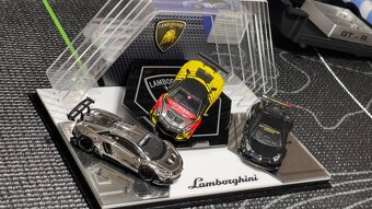 Vitrínka na modely 1:64 Lamborghini - 2