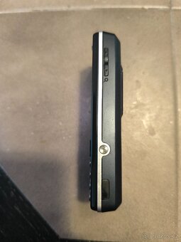 Sony Ericsson k810i - 2