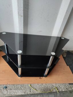 Stolek pod TV - 2