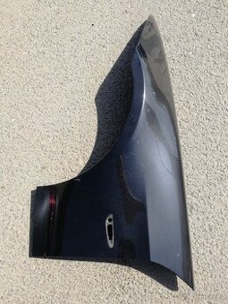 Bmw e90 levy přední blatník - 2