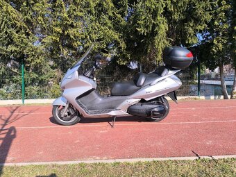 Honda Silver Wing 600 - 2