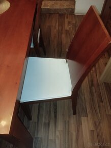 Stůl a židle - 2
