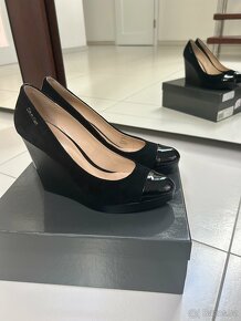Calvin Klein, boty na podpatku - 2