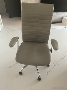 Kancelářská židle - 2