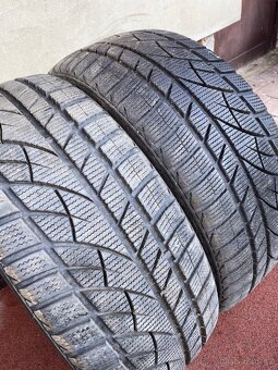2ks zimní pneu, Jinyu YW52 215/45 R17 87H - 2