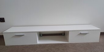 Skříňka pod tv - 2