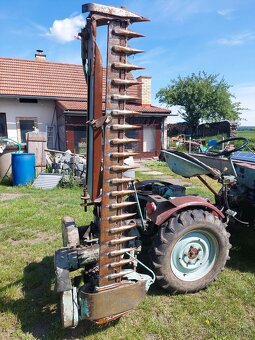Malotraktor TZ-4K-14 s kosou - 2