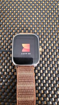 Chytré hodinky Amazfit GTS 4 – AMOLED, GPS, skvělý stav, výd - 2