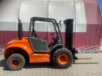 TERÉNNÍ VYSKOZDVIŽNÝ VOZÍK AUSA 4 x 4 - 2