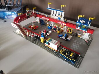 LEGO 6395 Victory Lap Raceway - 2