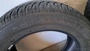 Zimní pneu NOKIAN WR SUV4 235/60 R18 107V - 2