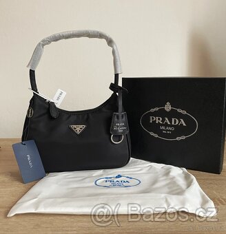 Prada Re-edition 2000 kabelka s krabicou - 2