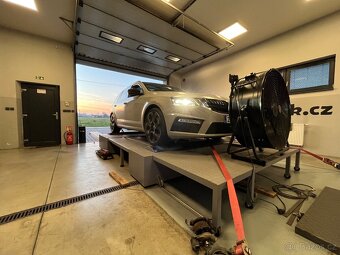 Skoda octavia rs 2.0 tsi 180kw uprava na 290kw - 2