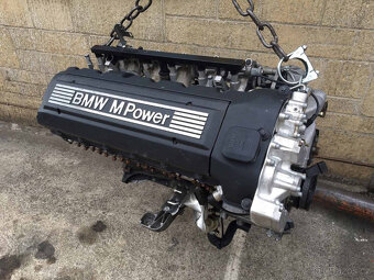 BMW s motorem A2 S50B32 - 2