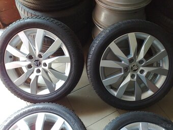 alu kola 5x112 r17 original škoda 205/50/17 - 2