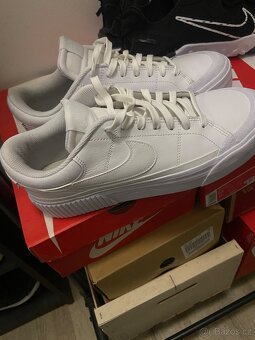Boty tenisky Nike 42.5 - 2