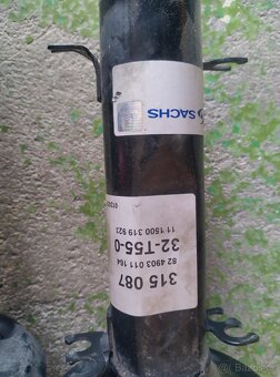 Octavia,golf 4 tlumiče sachs - 2