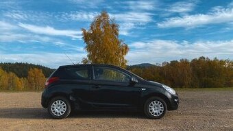 Hyundai i20, STK do 03/26, zimní sada pneu - 2