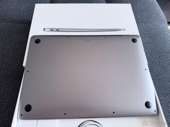 MACBOOK AIR 2020. M1. TOP STAV. - 2