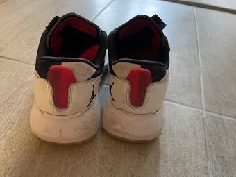 Tenisky Nike Air Jordan vel 39 - 2