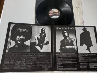 BLONDE ON BLONDE „Contrasts“ /Longhair Rec 2021/+textova - 2
