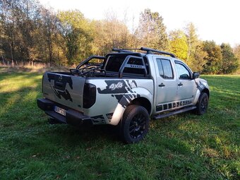 Navara D40 3,0 V6 - 2