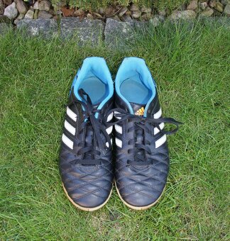 Černé sálovky Adidas - vel. 37 1/2 - 2