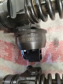 Vstřikovače 038 130 073 AG - 2