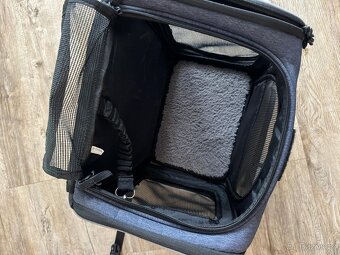 Batoh na pejska nebo kočku. - 2