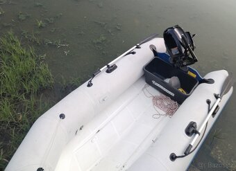 člun Zoom 310, RIB - 2