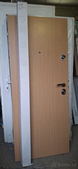 dveře bezpečmostní 80L HT PREMIUM + kování + klíče +zárubeň - 2