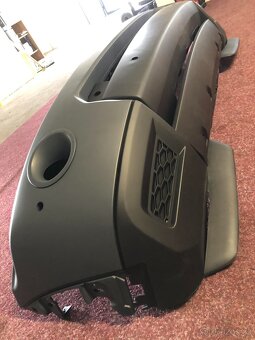 Land Rover Discovery 4 nárazník NOVÝ - 2