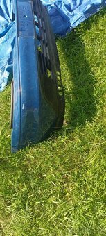 Ford Mondeo MK1 přední nárazník - 2