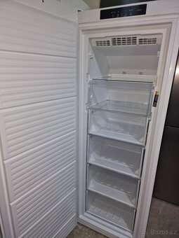 Mrazák Bauknecht NO FROST - 2