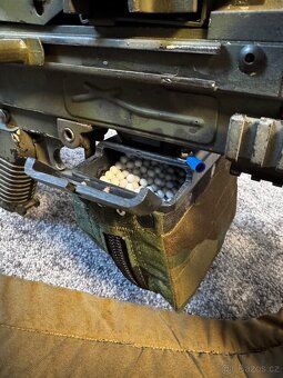 airsoft kulomet / M249 - 2