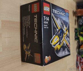 NOVÉ Lego Technic 42044 Display Team Jet -stíhačka - 2